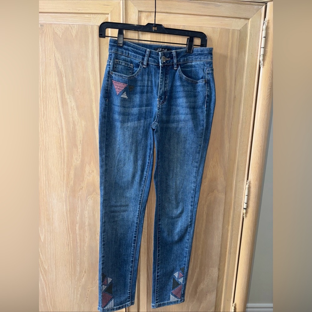 Charlies Blue Ankle Jeans with Pink Olive White Embroidery
